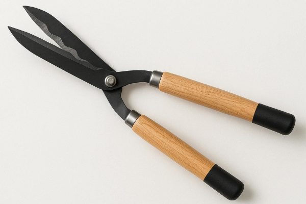 13 12 Inch Hedge Shears with Wavy Blade for Shaping Hedges and Bushes
